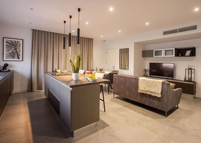 فندق مبيت وإفطار The View Penthouse Lija