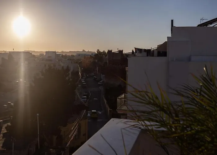 فندق مبيت وإفطار The View Penthouse Lija