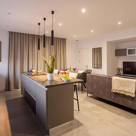 The View Penthouse Bed & Breakfast